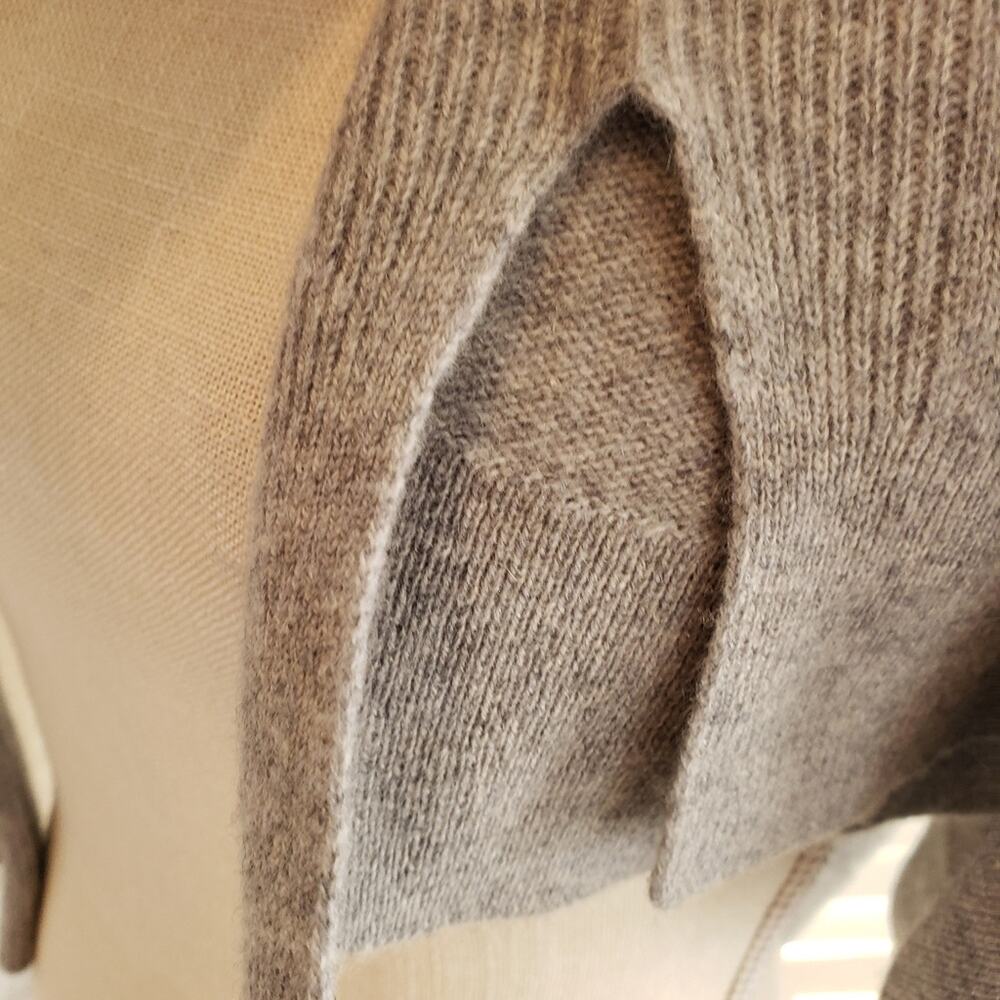 Halogen Gray Cashmere Split Side Sweater Size Med - image 5
